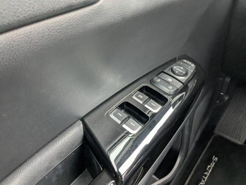 KIA Sportage d’occasion à vendre à MANOSQUE chez CARAUTO SERVICES (Photo 14)